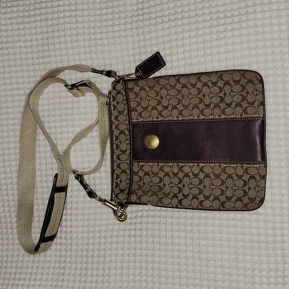 Coach Crossbody - Picture 1 of 2